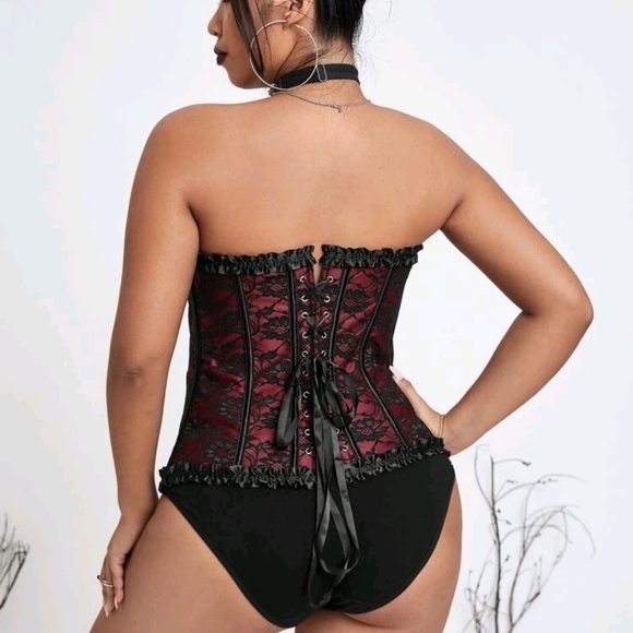 Red and Black Lace Corset - Picture 2 of 6
